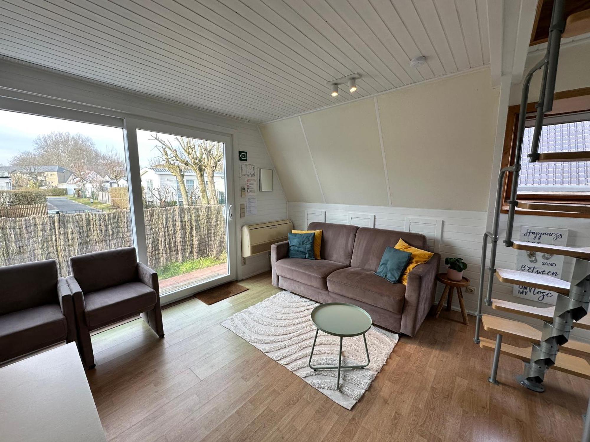 Gezellige Chalet In Nieuwpoort - Opkuis Inbegrepen In De Prijs Oostduinkerke Exteriör bild
