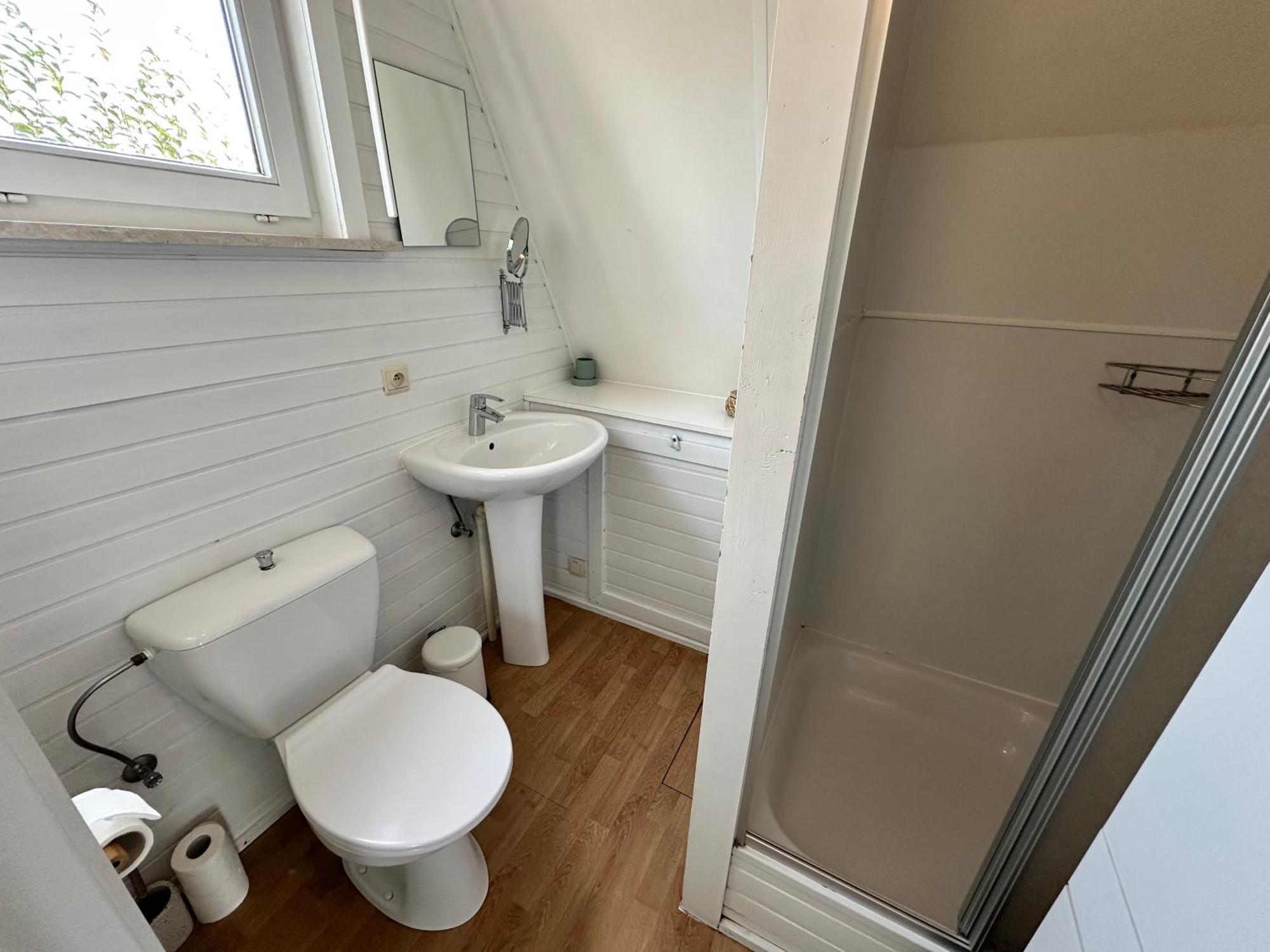 Gezellige Chalet In Nieuwpoort - Opkuis Inbegrepen In De Prijs Oostduinkerke Exteriör bild