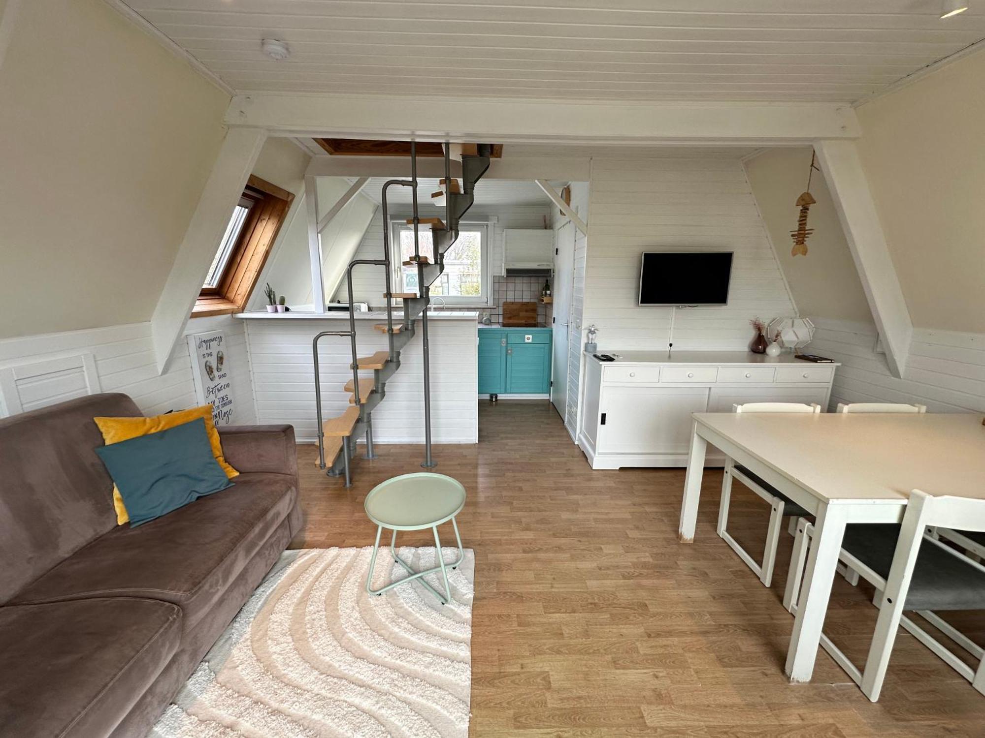 Gezellige Chalet In Nieuwpoort - Opkuis Inbegrepen In De Prijs Oostduinkerke Exteriör bild
