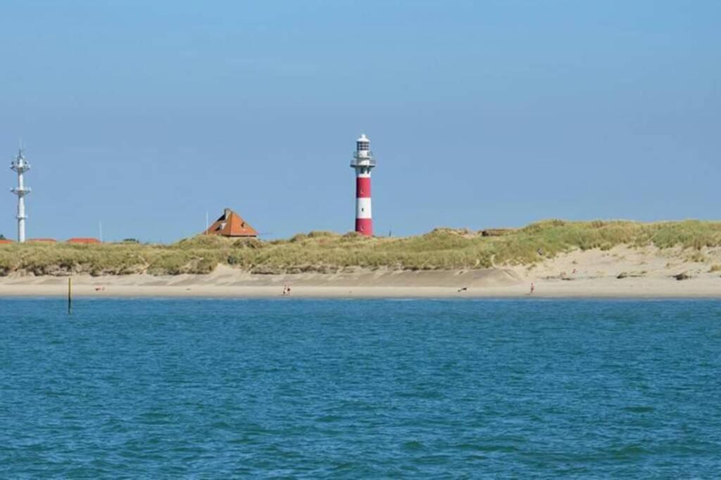 Gezellige Chalet In Nieuwpoort - Opkuis Inbegrepen In De Prijs Oostduinkerke Exteriör bild